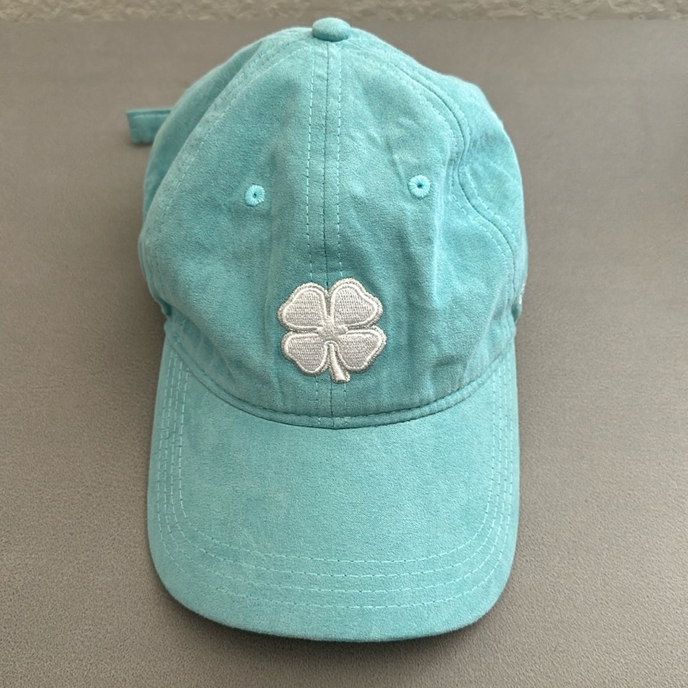 Black clover x Topgolf hat in Turquoise